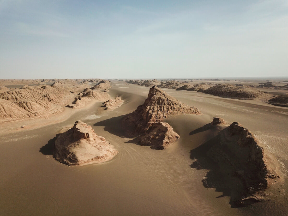 Visita Al Desierto De Lut El Lugar Mas Caluroso Del Mundo Against