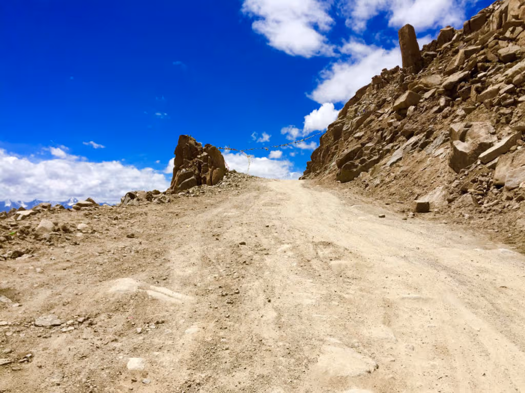 The steep ascend of Khardung La road, world's highest road