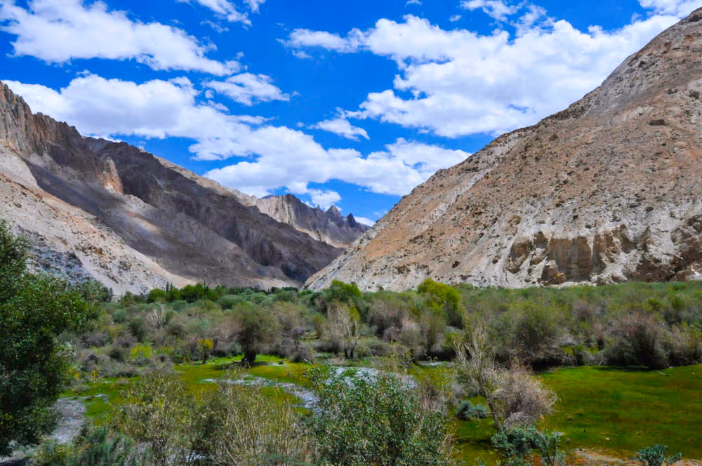 La travesía al valle de Markha sigue el curso del río durante los primeros días del trekking