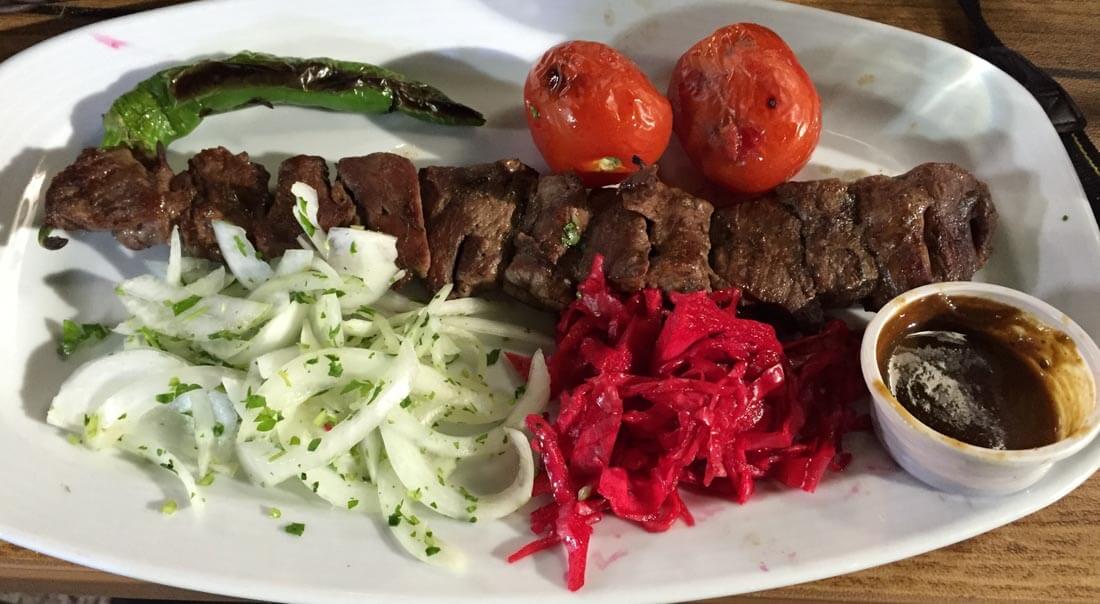 Kebap de ternera de Darband, el mejor de toda la ciudad