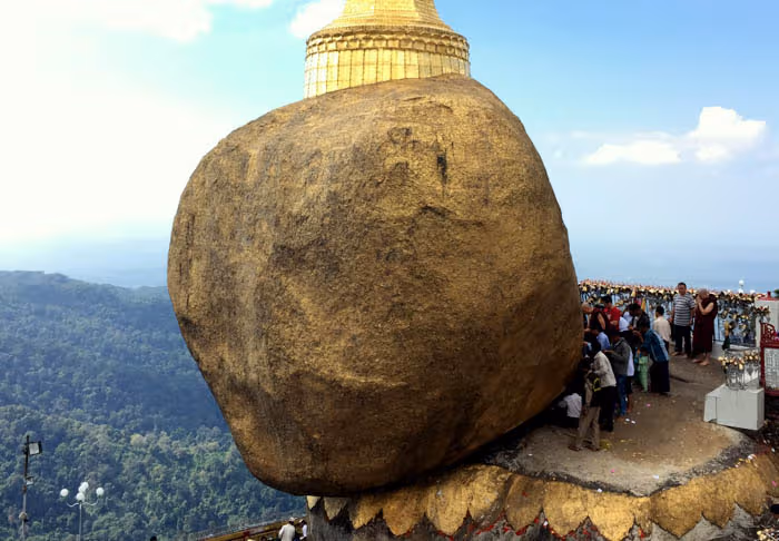 4 Reasons to visit Kyaiktiyo Pagoda (Golden Rock)