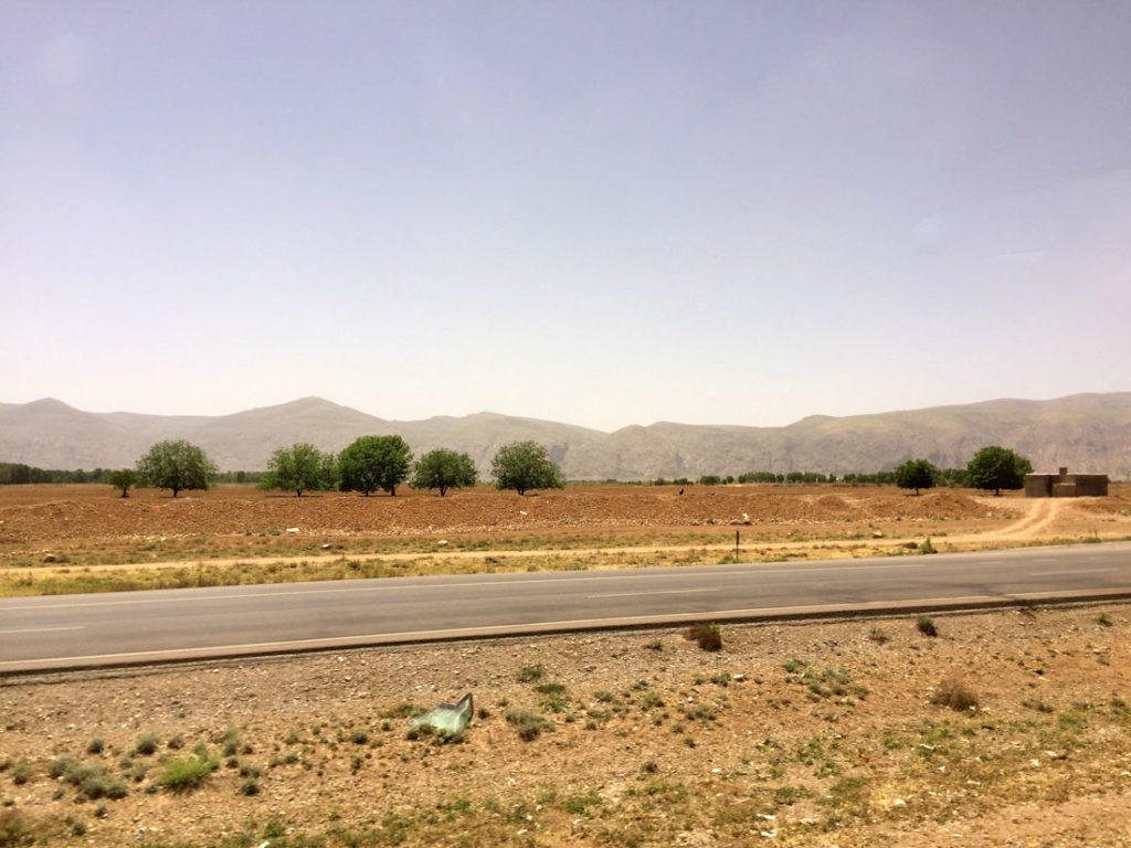 The road from Esfahan to Shiraz