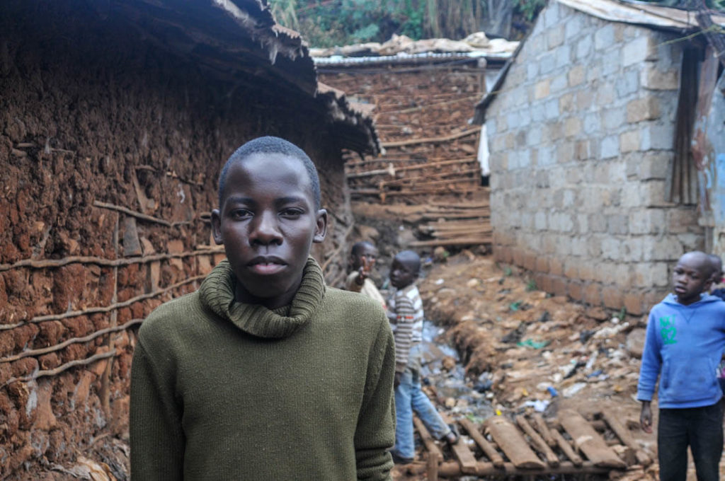 Un niño de Kibera, que no entiendo por qué sólo se ponía serio delante de la cámara
