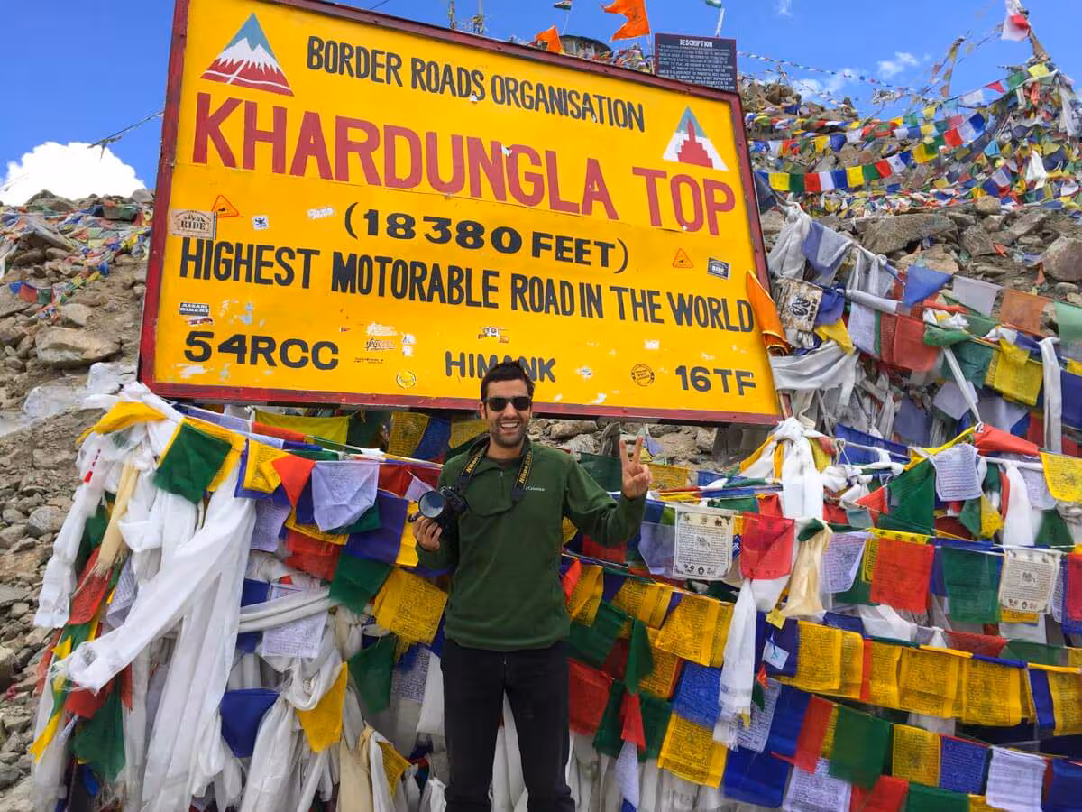 En el punto más alto de la carretera más alta del mundo, Khardung La
