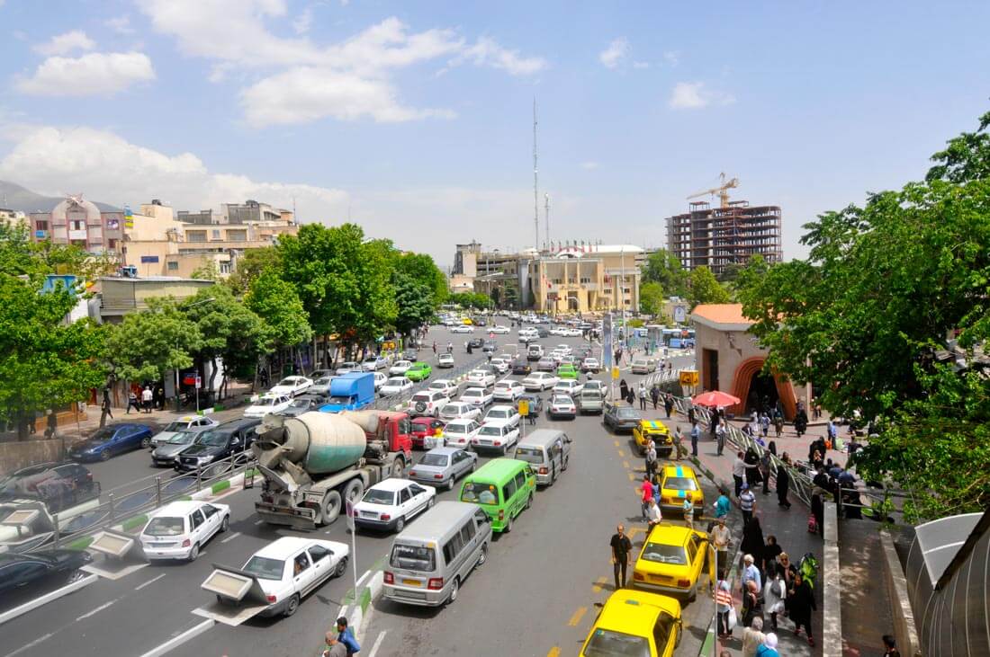 Caótico tráfico de Teherán