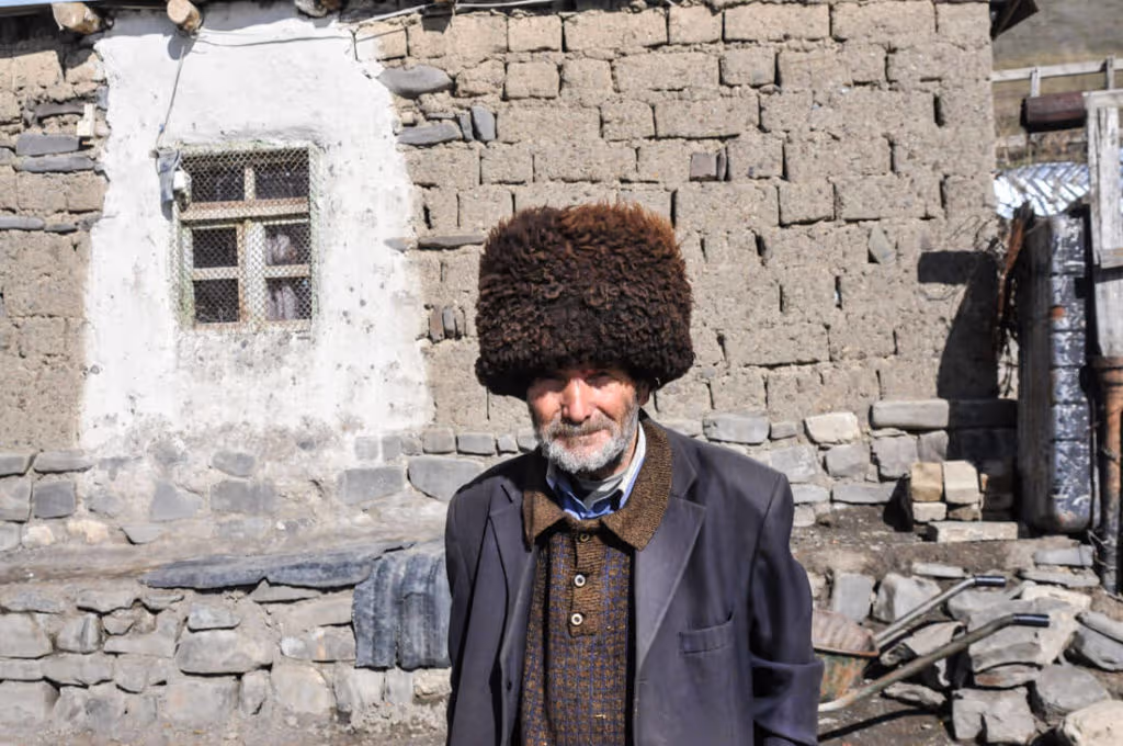La gente en Azerbaiyán son una mezcla entre iraníes, turcos y rusos