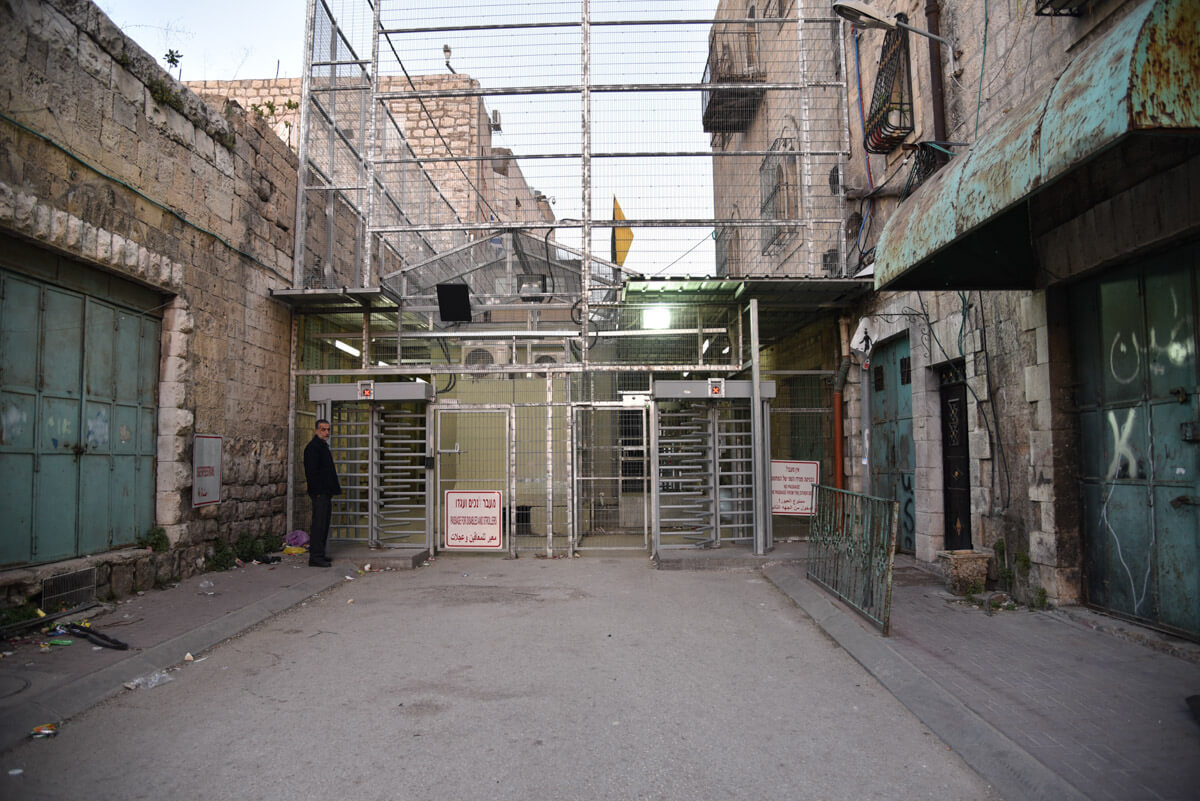 Hebron checkpoint