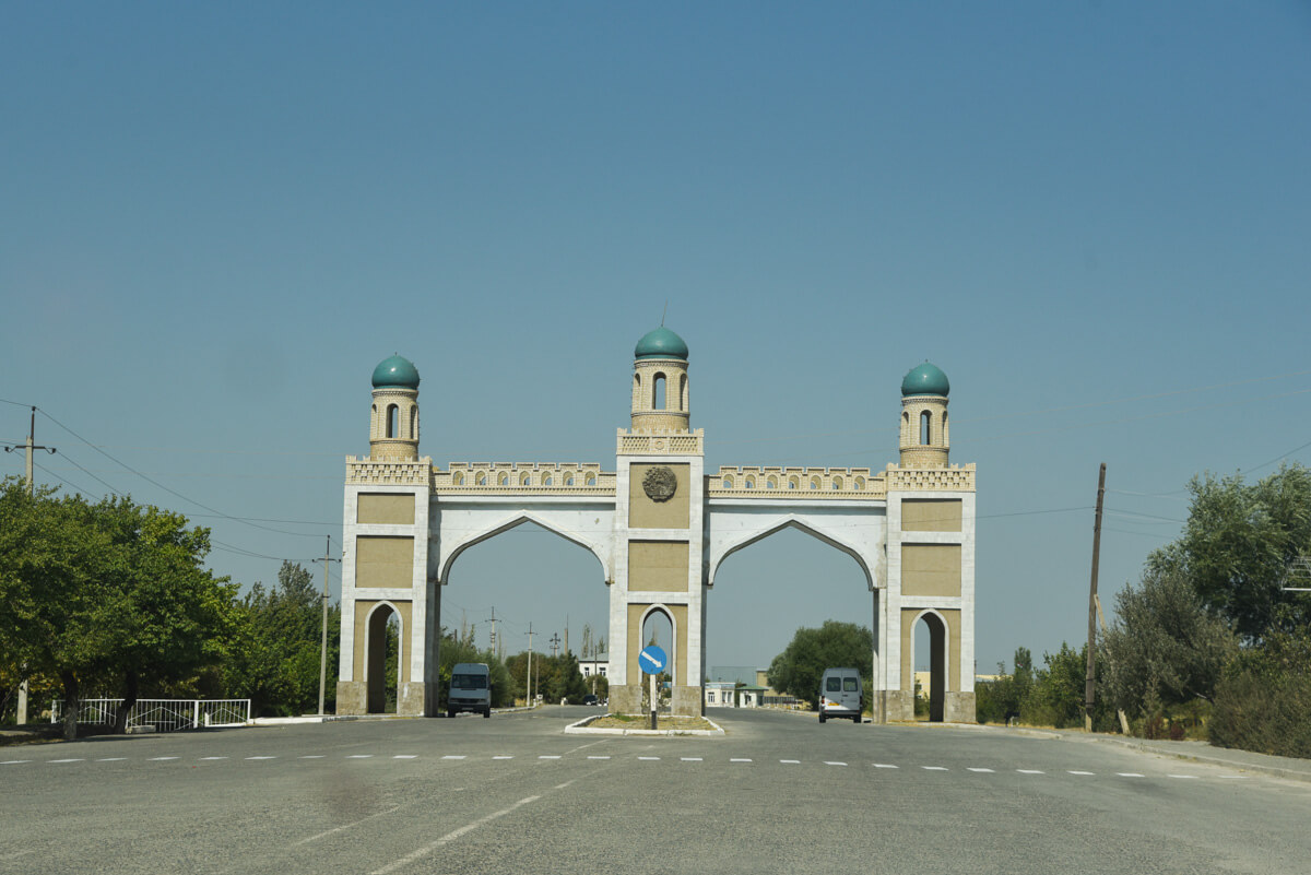 Uzbekistan - Tajikistan border crossing