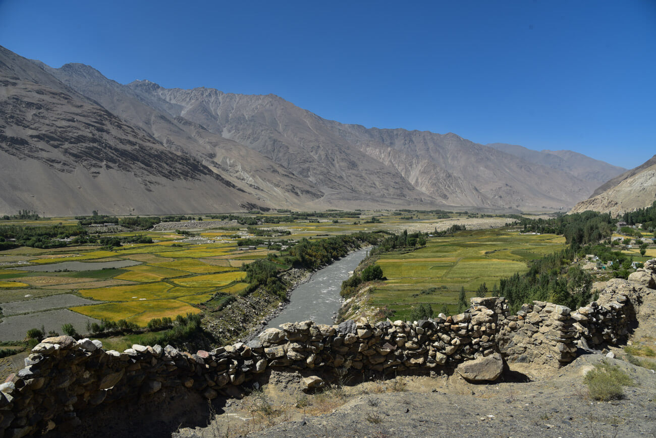 pamir highway road trip