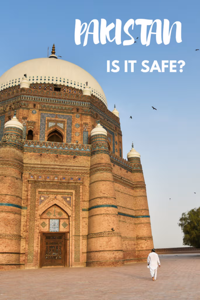 is it safe to travel to Pakistan
