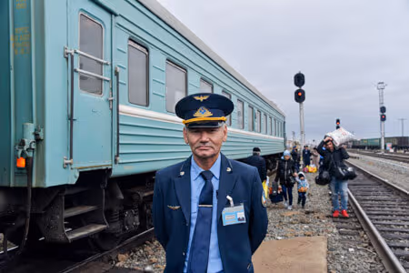 How to travel by train in Kazakhstan (with map)