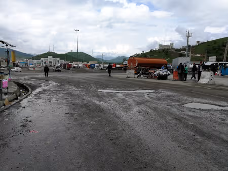 Iran-Iraq border crossing
