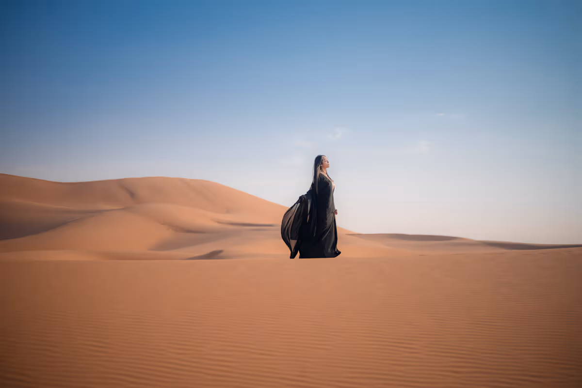 can a woman travel to Saudi Arabia alone