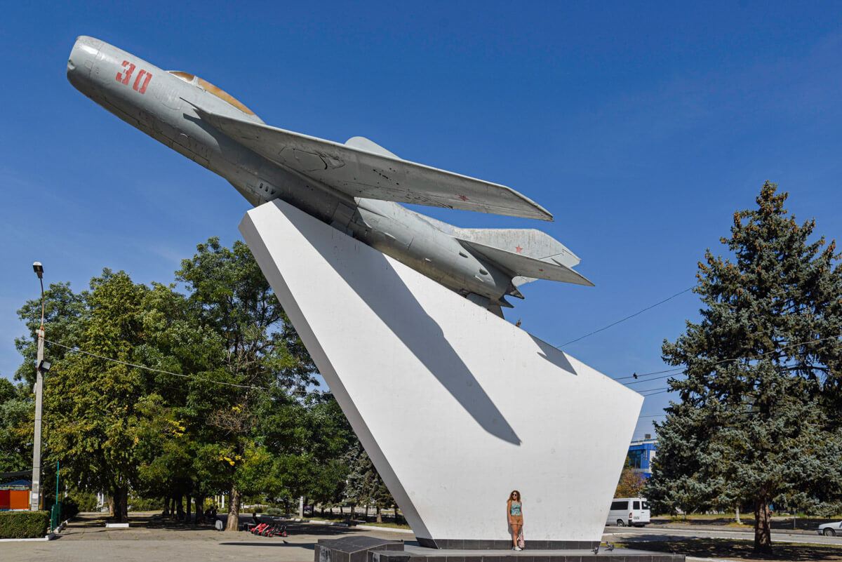 Monument to Aviators, Tiraspol