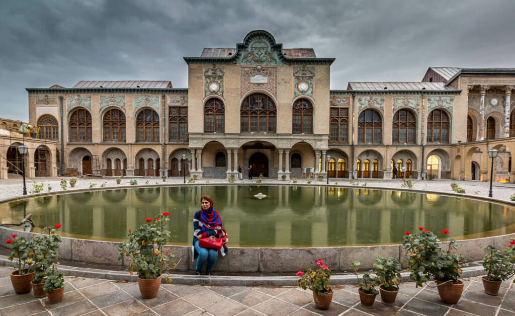 places to stay in tehran