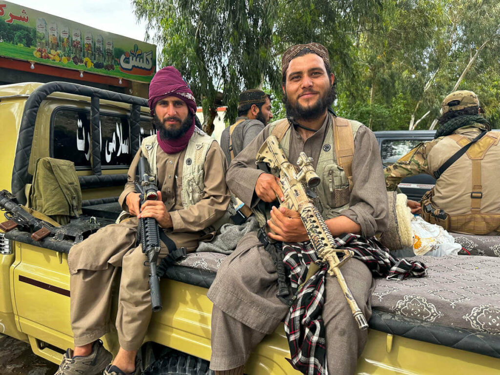 talibanes en afganistán