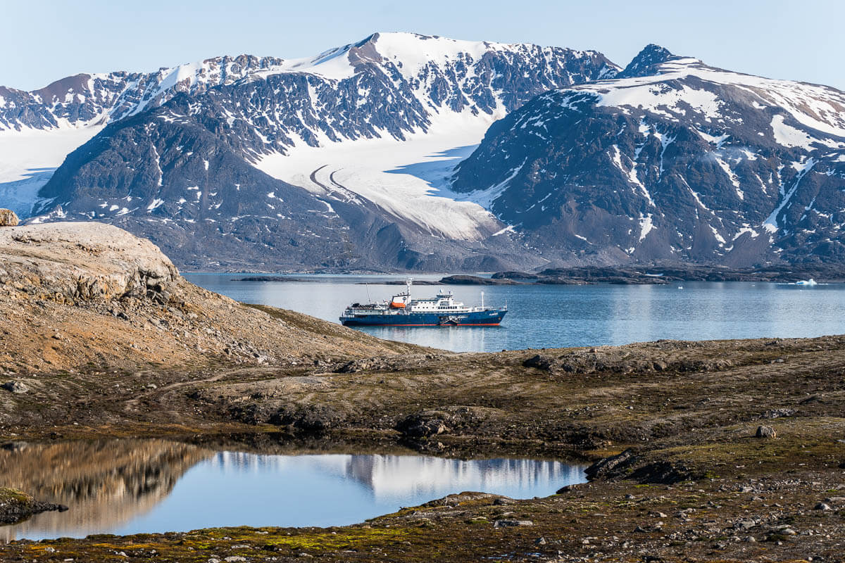 Cómo viajar a Svalbard en 2024 - Against the Compass