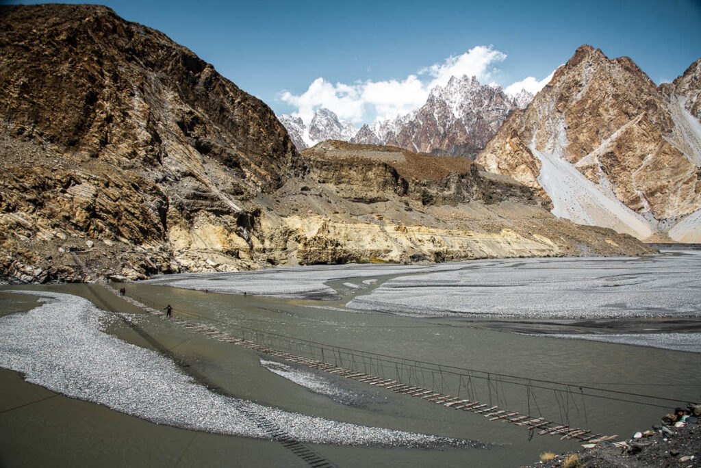 Passu suspension bridge