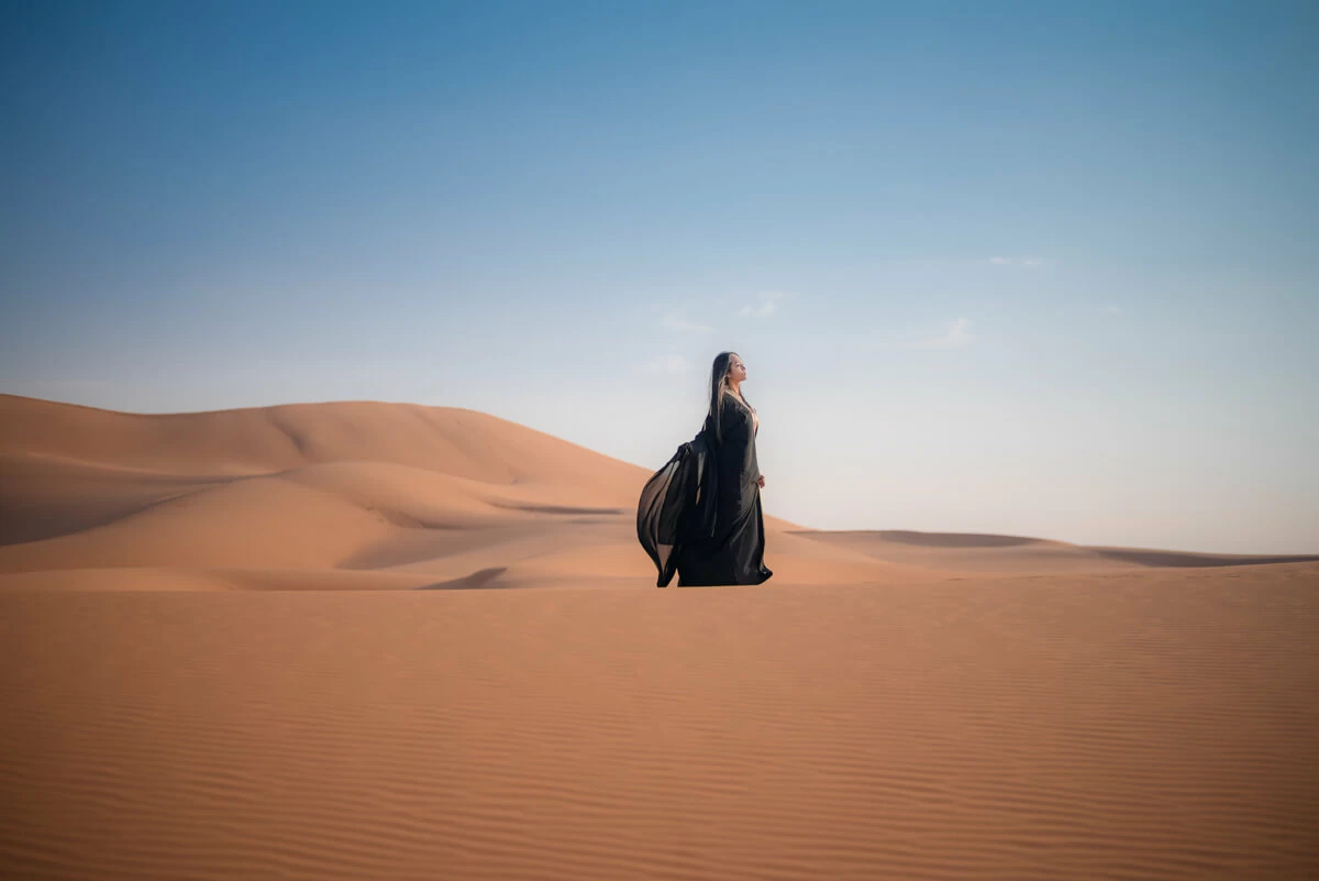 can a woman travel to Saudi Arabia alone