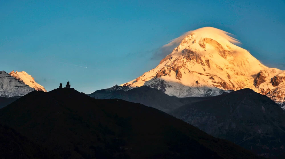 monte kazbek